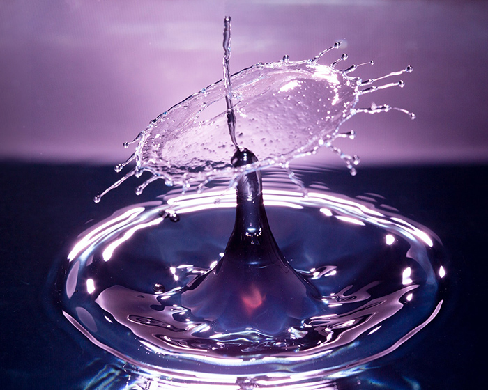 反滲透純凈水處理設(shè)備的應(yīng)用與特點(diǎn)