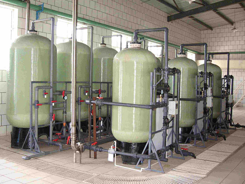 全自動(dòng)軟化水設(shè)備是這樣來(lái)防垢除垢的！