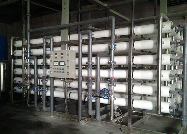 反滲透水處理設(shè)備的應(yīng)用范圍與設(shè)計(jì)優(yōu)點(diǎn)